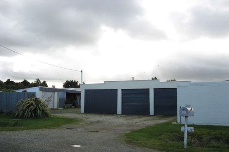 Photo of property in 2 Watt Road, Otatara, Invercargill, 9879