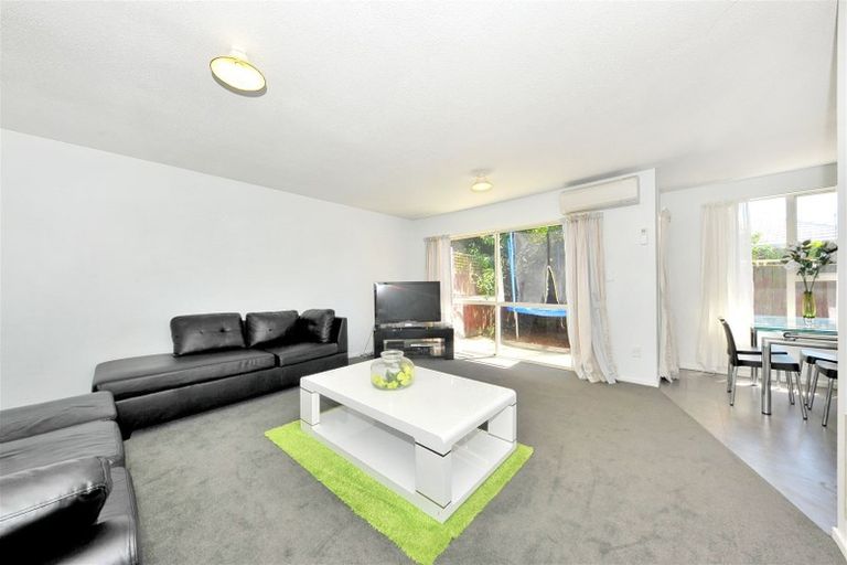 Photo of property in 3/152 Main South Road, Sockburn, Christchurch, 8042