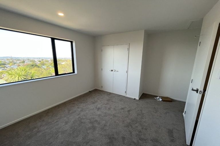 Photo of property in 20/241 Don Buck Road, Massey, Auckland, 0614