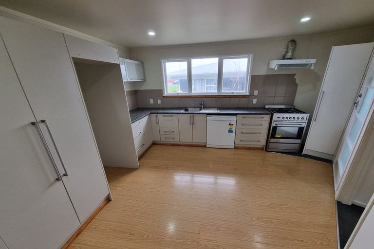 Photo of property in 2/523 Weymouth Road, Weymouth, Auckland, 2103