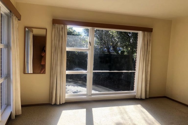 Photo of property in 18 Ilfracombe Place, Burnside, Christchurch, 8053