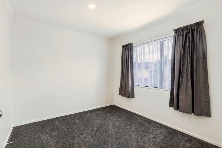 Photo of property in 17/2 Arawa Street, New Lynn, Auckland, 0600