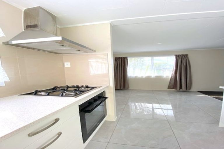 Photo of property in 1/20 Shalimar Place, Clover Park, Auckland, 2019