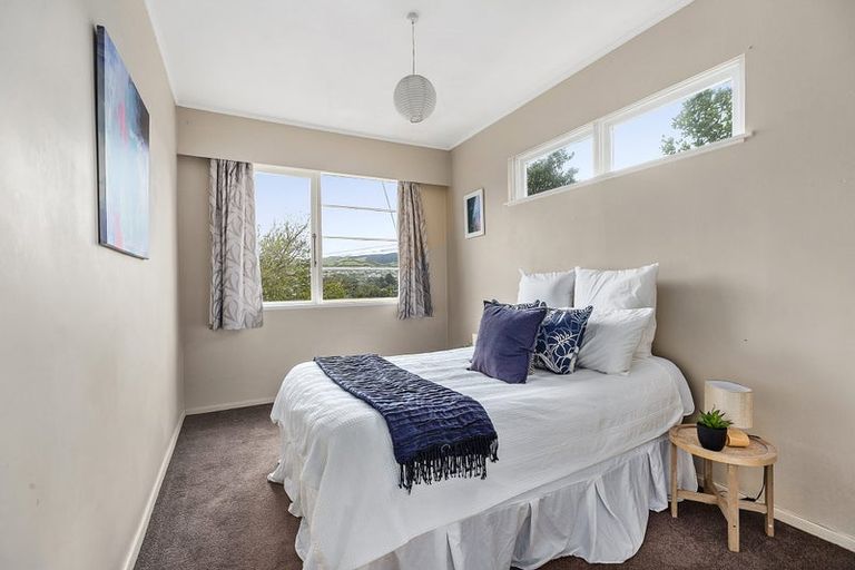 Photo of property in 8 Chester Road, Tawa, Wellington, 5028