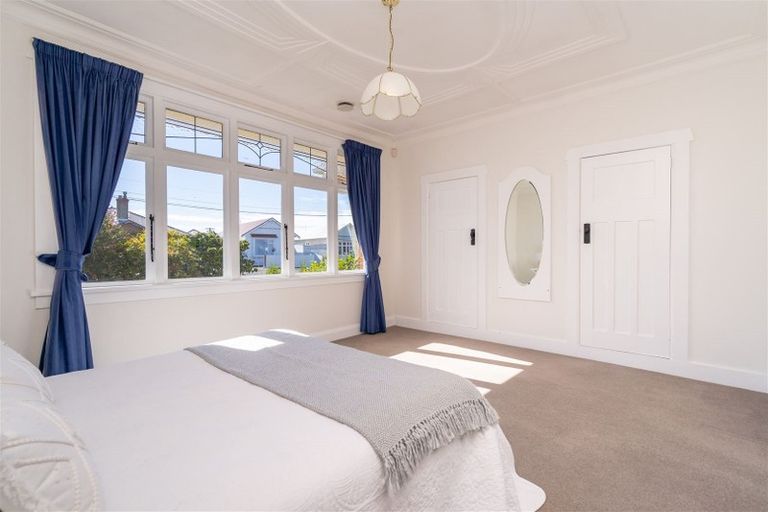 Photo of property in 62 Royal Crescent, Saint Kilda, Dunedin, 9012