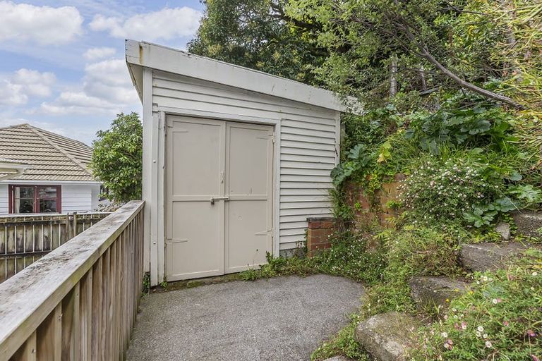 Photo of property in 8 Chester Road, Tawa, Wellington, 5028