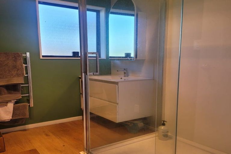 Photo of property in 158 Bruce Mclaren Road, Henderson, Auckland, 0612