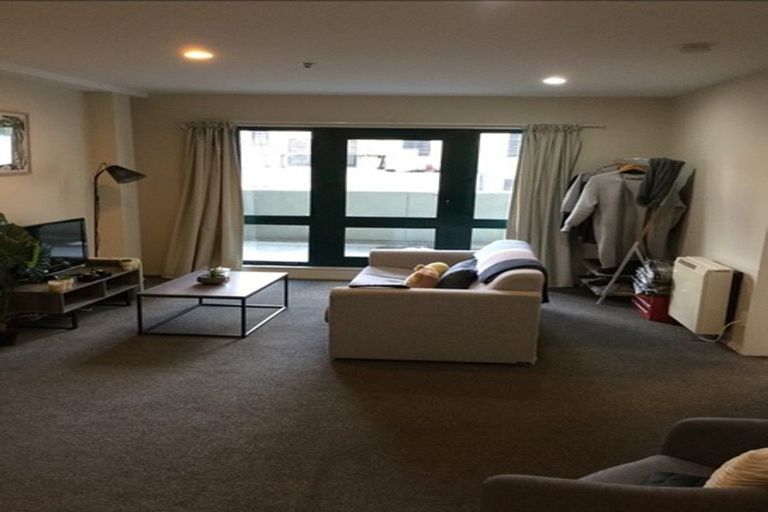 Photo of property in Courtenay Apartments, 206/120 Courtenay Place, Te Aro, Wellington, 6011