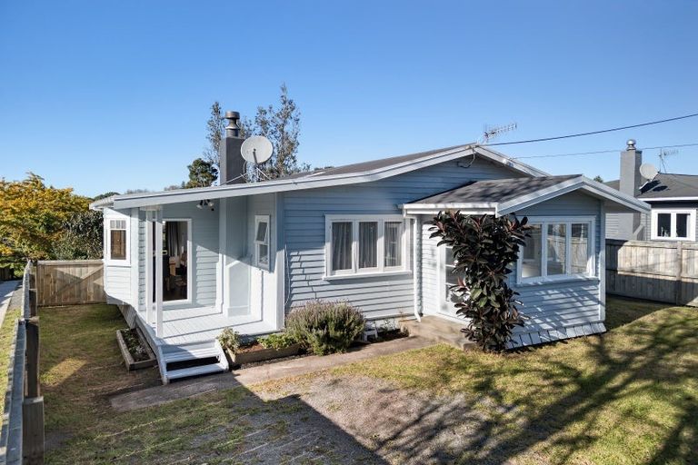 Photo of property in 14 Dunlop Road, Te Puke, 3119