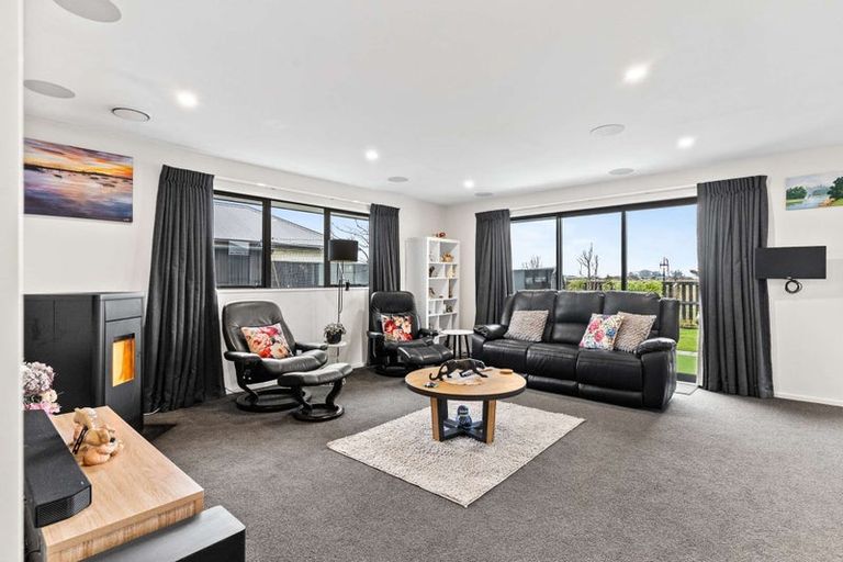 Photo of property in 6 Clegg Street, Woodend, 7610