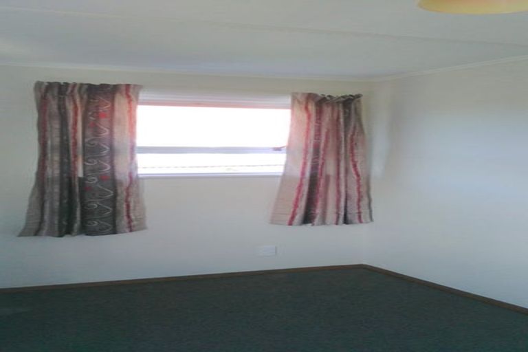 Photo of property in 16 Carey Street, Waitara, 4320