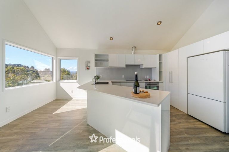 Photo of property in 13 Wilson Grove, Normandale, Lower Hutt, 5010