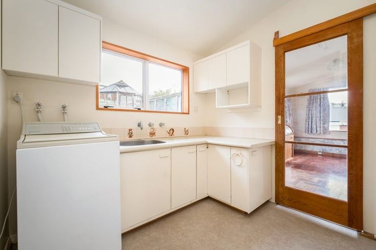 Photo of property in 264 Mount Pleasant Road, Mount Pleasant, Christchurch, 8081