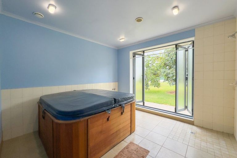 Photo of property in 800 Tuhikaramea Road, Ngahinapouri, Hamilton, 3290