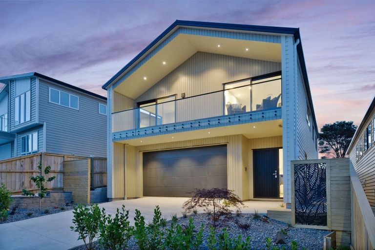 Photo of property in 39 Pacific Heights Road, Orewa, 0931