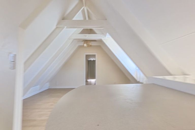 Photo of property in 1/2 Palmer Avenue, Glen Eden, Auckland, 0602