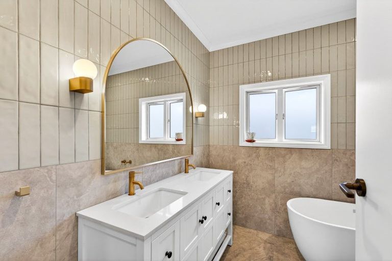 Photo of property in 1222 Taihape Road, Sherenden, Hastings, 4179