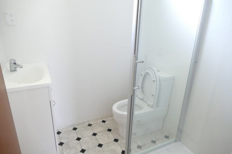 Photo of property in 20 Brains Road, Kelston, Auckland, 0602