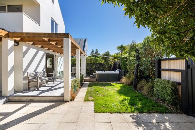 Photo of property in 2 Stout Street, Waimairi Beach, Christchurch, 8083