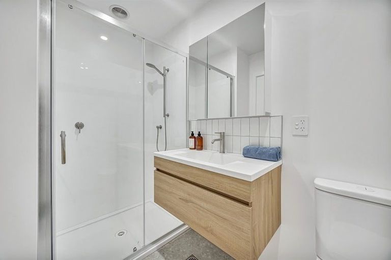 Photo of property in 10/21 Makomako Drive, Orewa, 0931