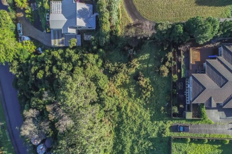 Photo of property in 103 Rangeview Road, Sunnyvale, Auckland, 0612