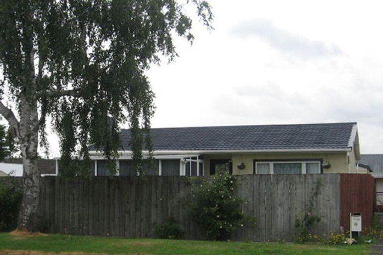 Photo of property in 2/5 Hillside Road, Mount Wellington, Auckland, 1062