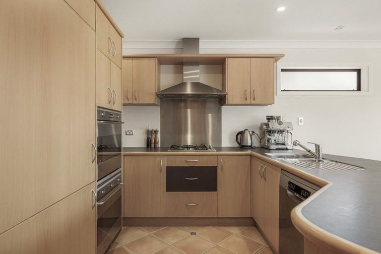 Photo of property in 145 Oceanview Road, Mount Maunganui, 3116