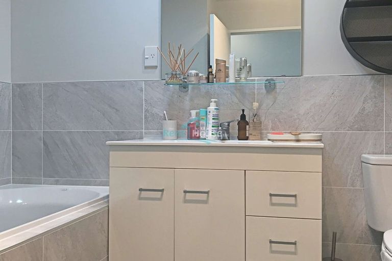 Photo of property in 9 Hakaro Way, Takanini, 2112