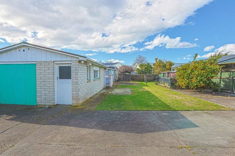 Photo of property in 23 Upham Street, Havelock North, 4130
