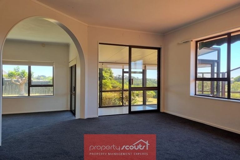 Photo of property in 48 Truby King Street, Merrilands, New Plymouth, 4312