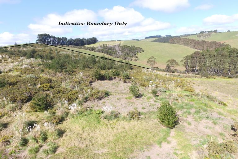 Photo of property in 24 Pekama Drive, Cable Bay, 0420