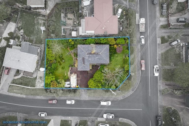 Photo of property in 18 Anich Road, Massey, Auckland, 0614