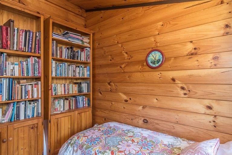 Photo of property in 141 Rosetta Road, Raumati South, Paraparaumu, 5032