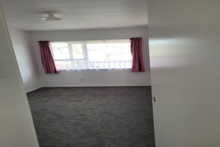 Photo of property in 26 Moire Road, Massey, Auckland, 0614