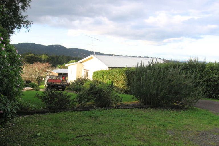 Photo of property in 406 Huia Road, Titirangi, Auckland, 0604