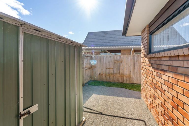 Photo of property in Rangeview Villas, 4/9 Fuller Close, Levin, 5510