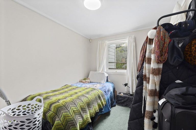 Photo of property in 2 Caprera Street, Melrose, Wellington, 6023