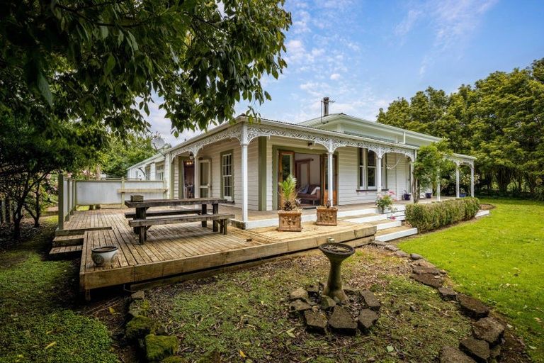 Photo of property in 26 Takiroa Street, Urenui, 4375