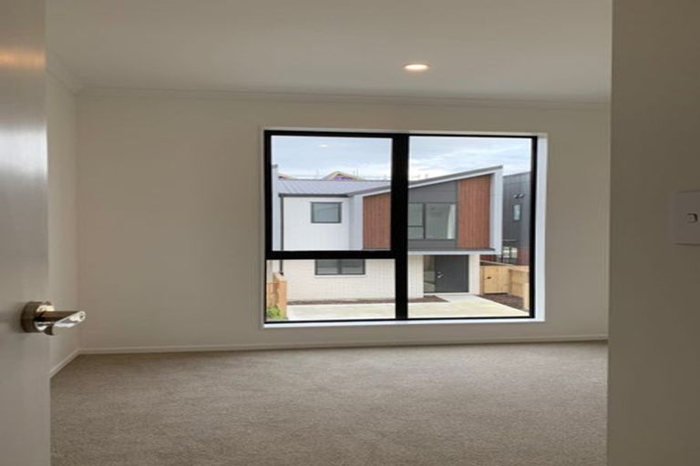 Photo of property in 25 Mahalo Avenue, Wiri, Auckland, 2104