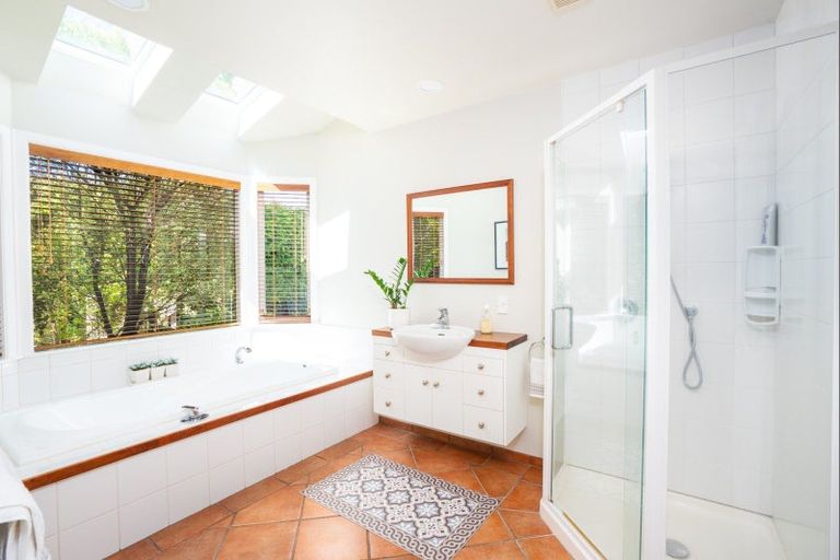 Photo of property in 61 Shepherd Road, Waipahihi, Taupo, 3330