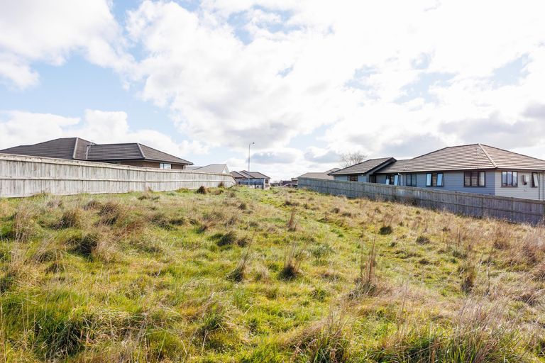 Photo of property in 17 Gibraltar Way, Fitzherbert, Palmerston North, 4410