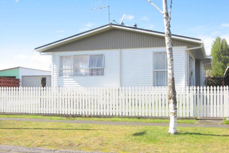 Photo of property in 4 Hera Grove, Turangi, 3334
