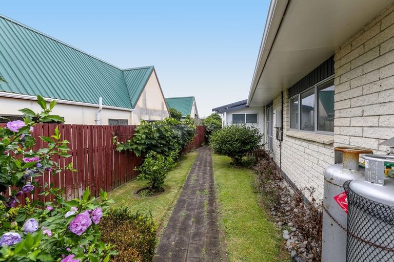 Photo of property in 7 Park Lane, Waitara, 4320