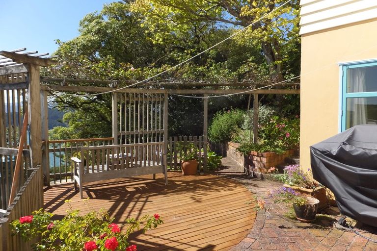 Photo of property in 15 Thane Road, Roseneath, Wellington, 6011