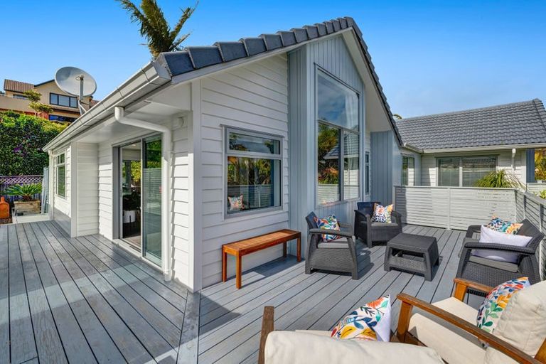 Photo of property in 57 Esther Place, Red Beach, 0932