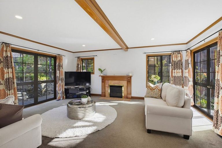 Photo of property in 8 Furneaux Grove, Whitby, Porirua, 5024