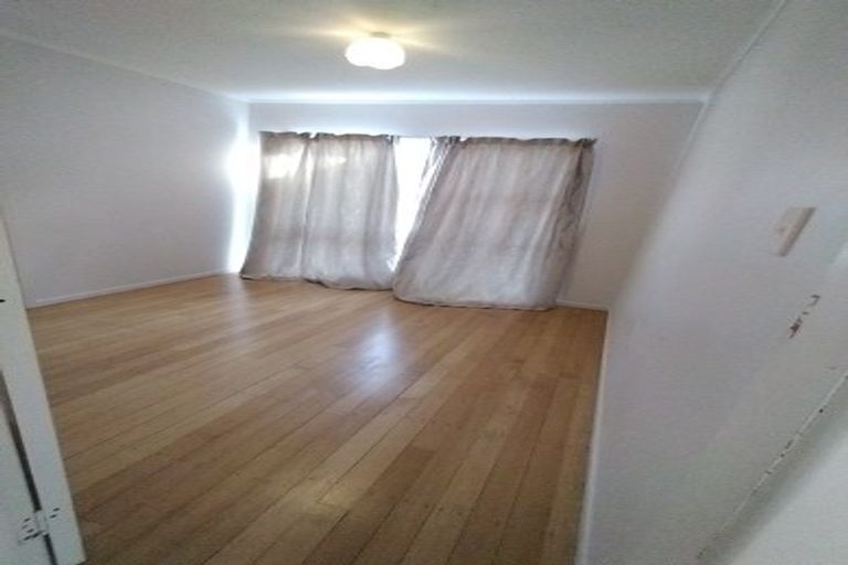 Photo of property in 21 Linwood Avenue, Forrest Hill, Auckland, 0620