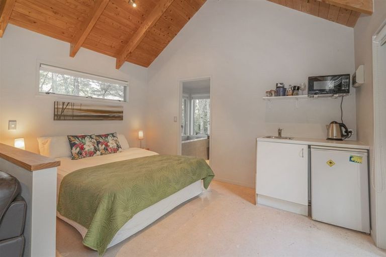 Photo of property in 56 Rewa Rewa Valley, Tairua, 3508