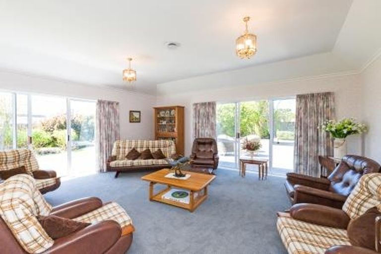 Photo of property in 166 Kelvin Grove Road, Kelvin Grove, Palmerston North, 4414