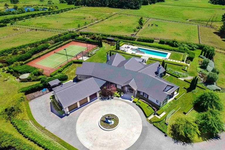 Photo of property in 314 Matua Road, Kumeu, 0891